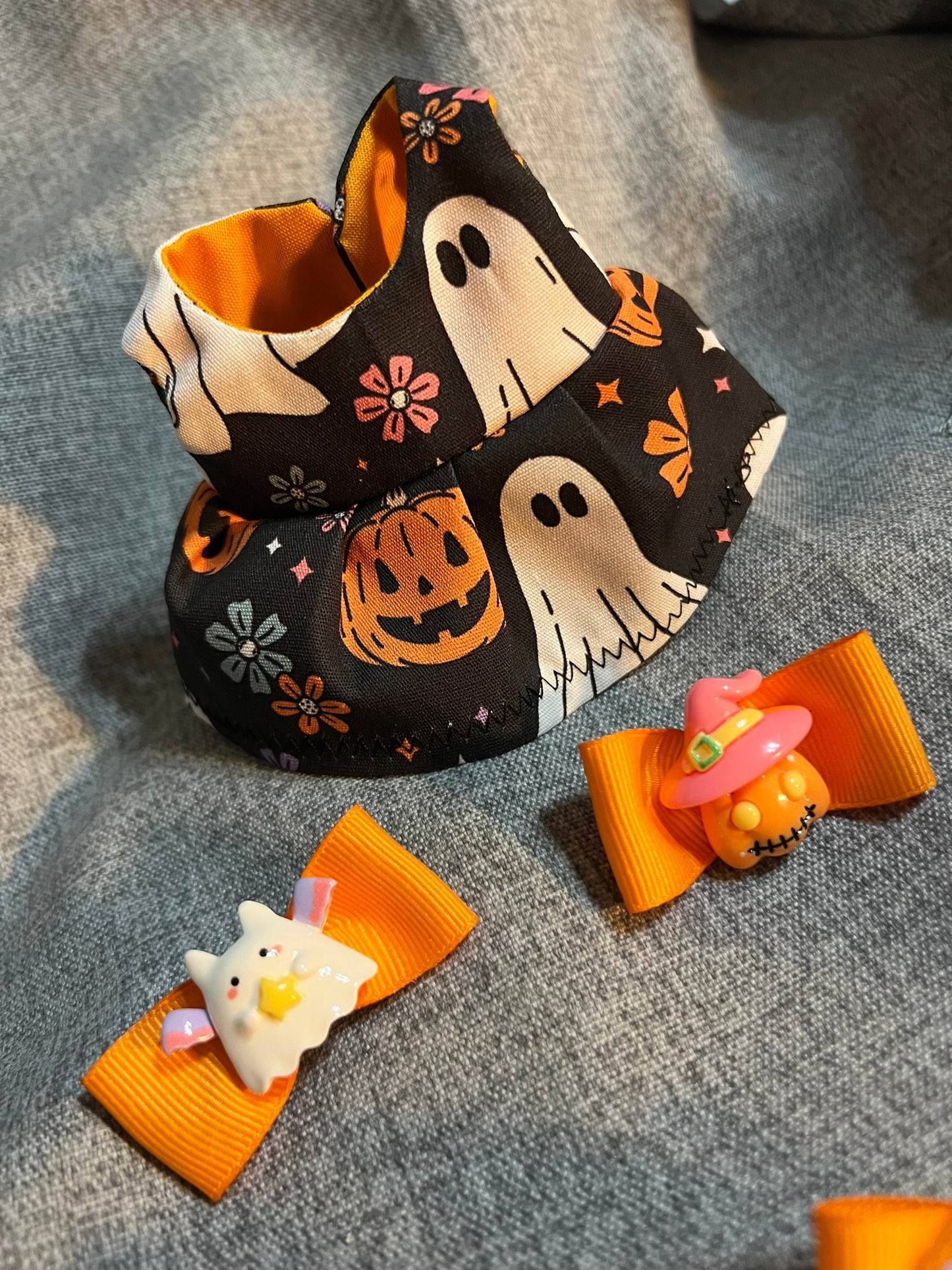 Halloween Dress with Matching Bow: Pumpkin Ghost Pattern Dress for 17cm Doll