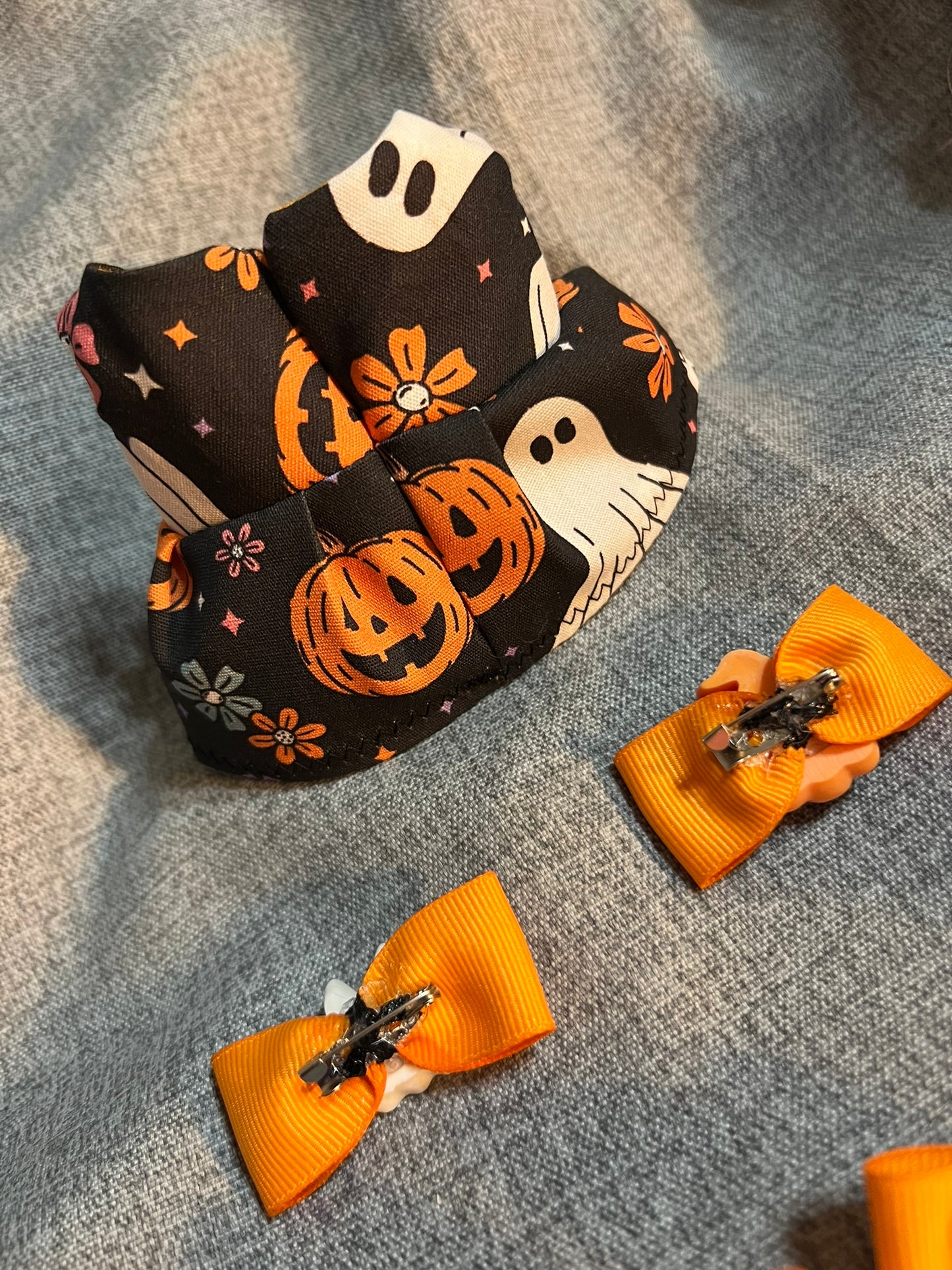 Halloween Dress with Matching Bow: Pumpkin Ghost Pattern Dress for 17cm Doll